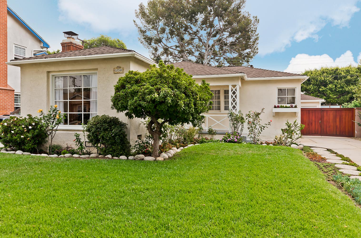 10748 Farragut Drive, Culver City